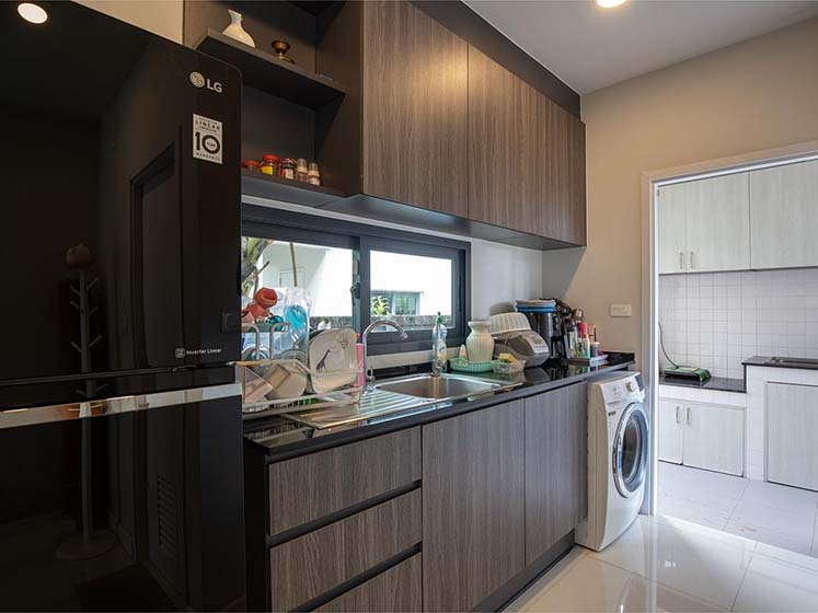 House with Shared Pool in Bangnatrad 